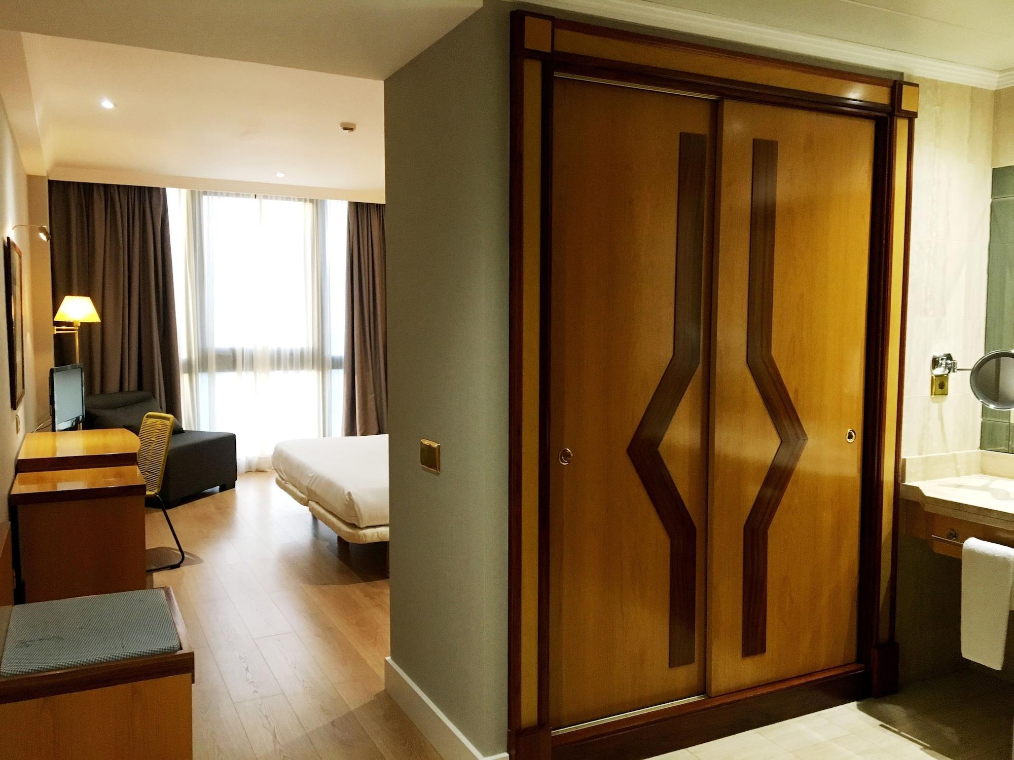 Oca Puerta Del Camino Hotel Santiago de Compostela Dış mekan fotoğraf